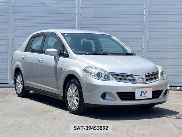 Nissan LATIO 2008-07 349548-17