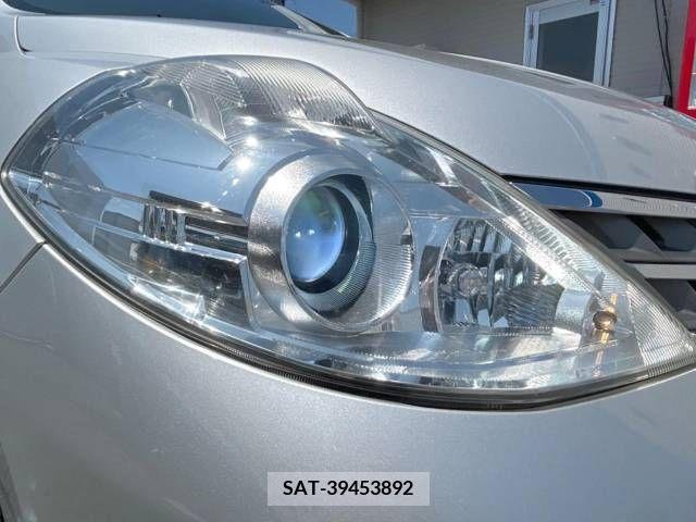 Nissan LATIO 2008-07 349548-2