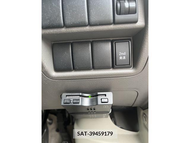 Suzuki EVERY 2017-04 301599-21