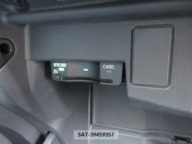 Audi SQ2 2020-04 379678-23