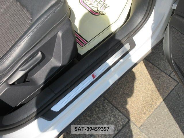 Audi SQ2 2020-04 379678-22