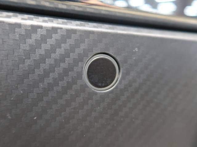 Nissan SERENA 2017-07 188972-9
