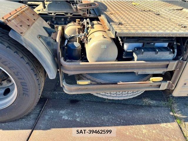 Isuzu GIGA 2011-09 302526-16