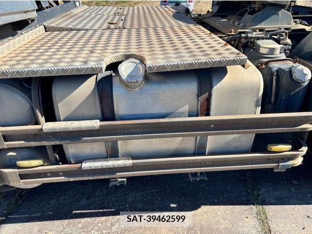 Isuzu GIGA 2011-09 302526-28