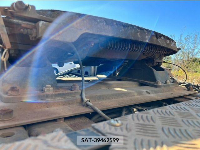 Isuzu GIGA 2011-09 302526-11