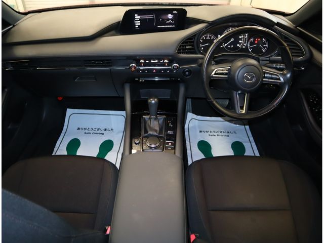 Mazda MAZDA3 2019-08 10527-15