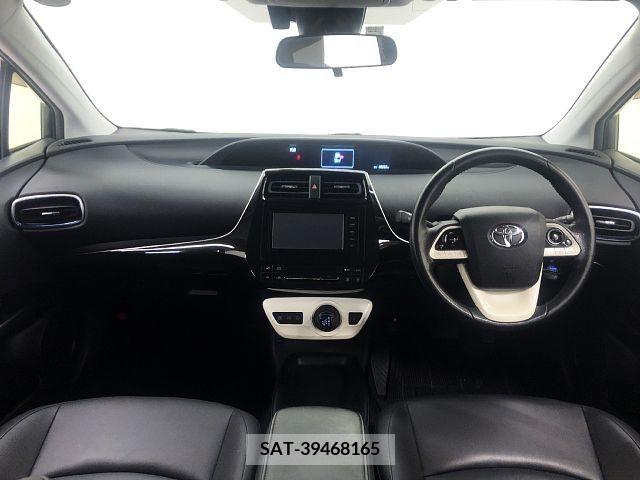 Toyota PRIUS 2016-02 212647-1