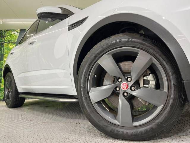 Jaguar E-PACE 2021-02 25119-13