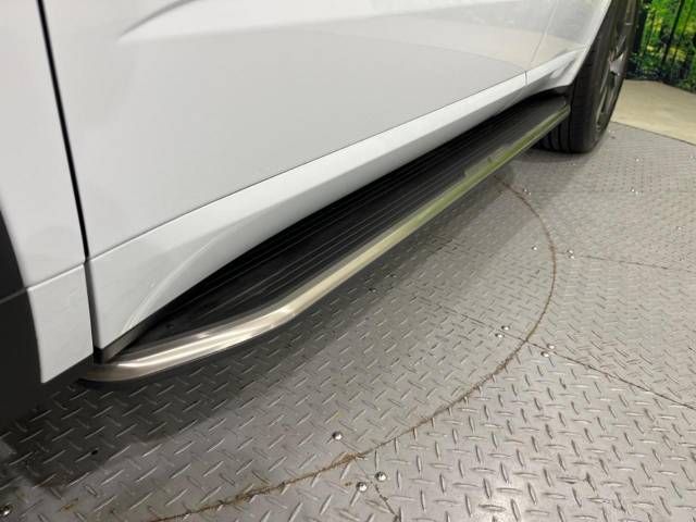 Jaguar E-PACE 2021-02 25119-6