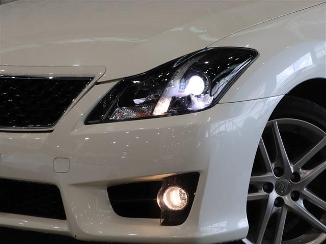 Toyota CROWN SEDAN 2012-03 7010-8