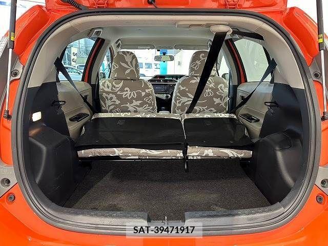 Toyota AQUA 2013-07 221476-10