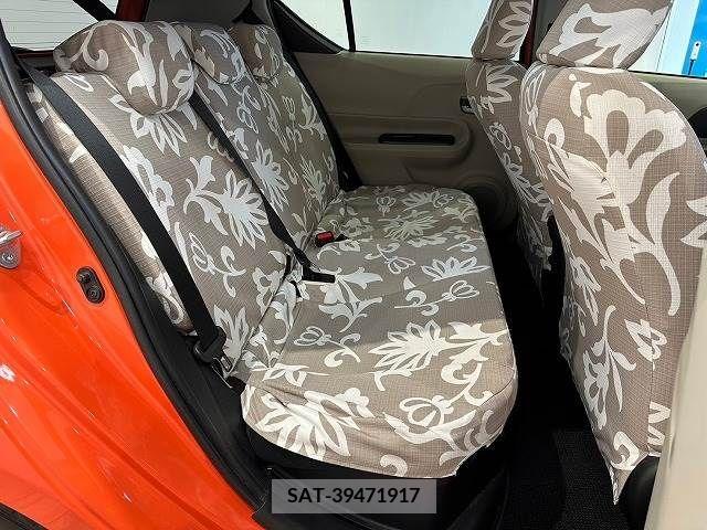 Toyota AQUA 2013-07 221476-9