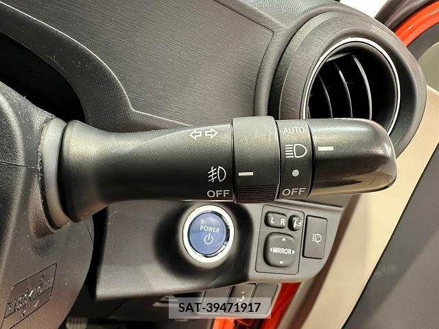 Toyota AQUA 2013-07 221476-7