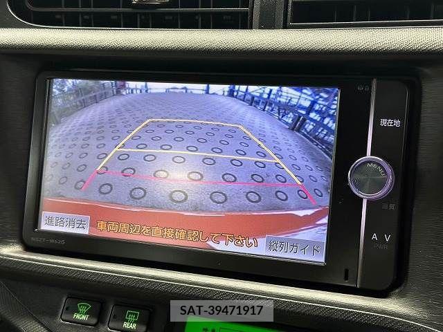 Toyota AQUA 2013-07 221476-3