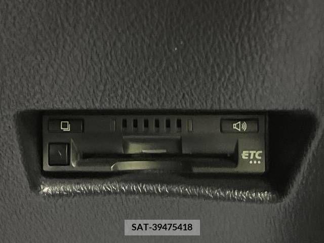 Toyota SIENTA 2016-10 298361-6