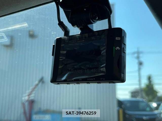 Toyota ROOMY 2022-05 331200-7
