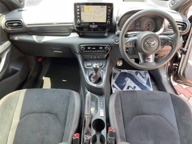 Toyota YARIS 2020-12 26716-1