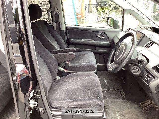 Honda STEP WGN 2009-08 349256-9