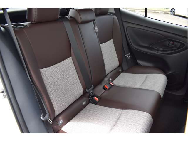 Toyota YARIS CROSS 2023-06 6858-5