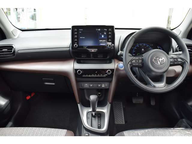 Toyota YARIS CROSS 2023-06 6858-1