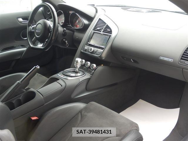 Audi R8 2012-06 344478-13