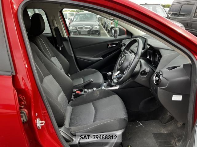 Mazda DEMIO 2017-01 269072-11