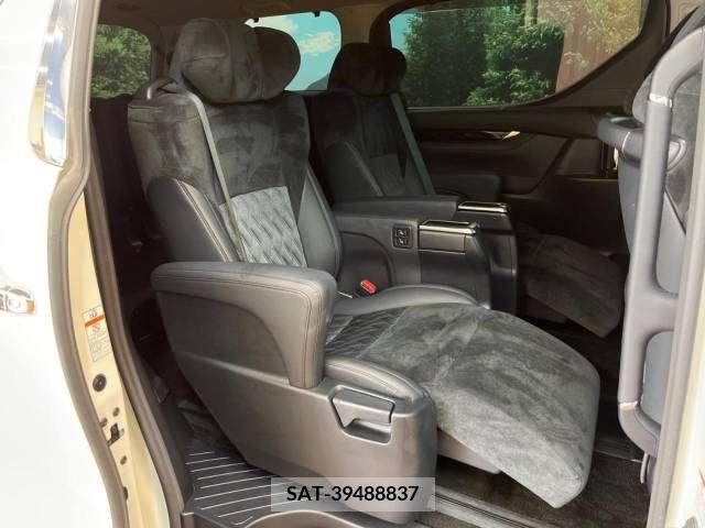 Toyota ALPHARD 2017-07 355606-8