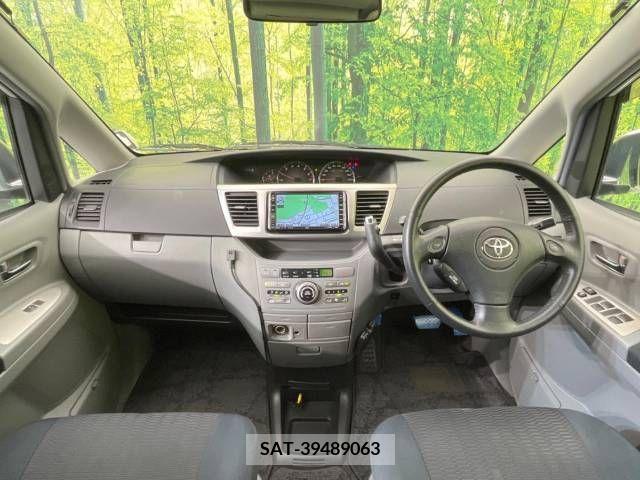 Toyota VOXY 2007-03 327158-1