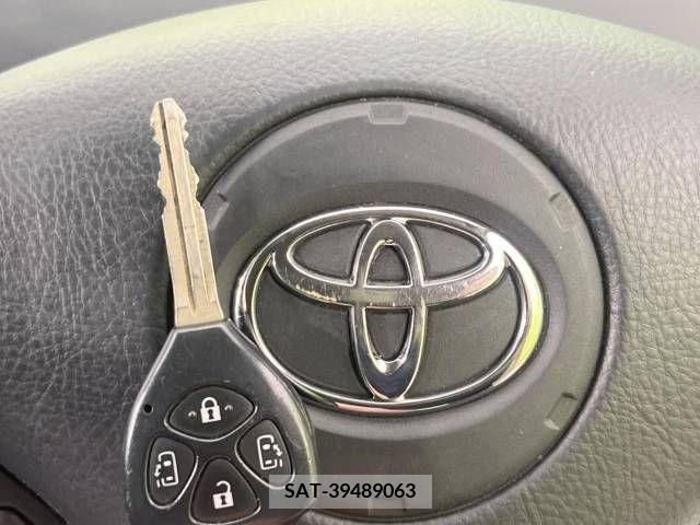 Toyota VOXY 2007-03 327158-7