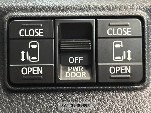 Toyota SIENTA 2017-12 298407-5
