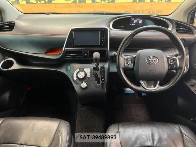 Toyota SIENTA 2017-12 298407-1