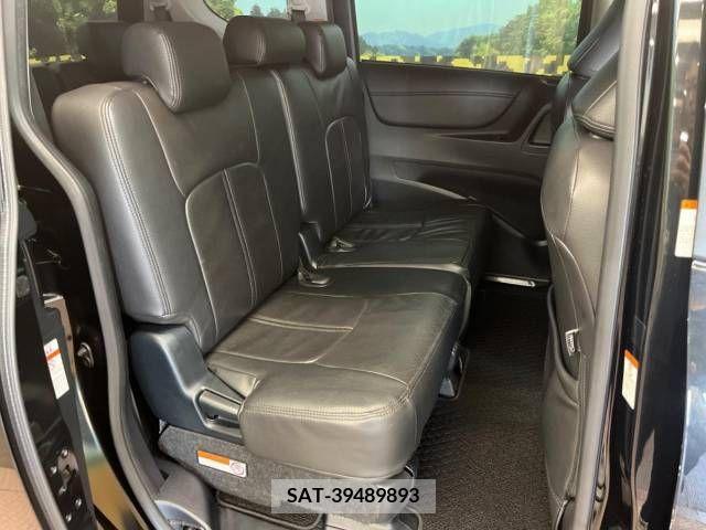 Toyota SIENTA 2017-12 298407-8