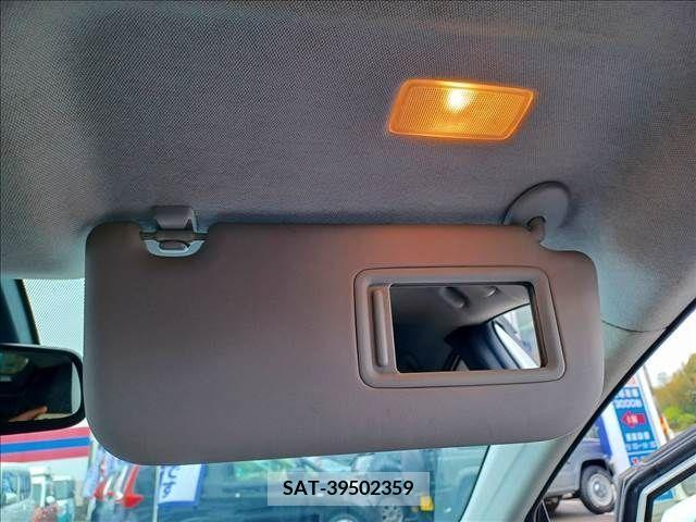 Toyota PRIUS 2016-08 372891-23