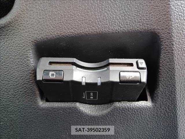 Toyota PRIUS 2016-08 372891-22