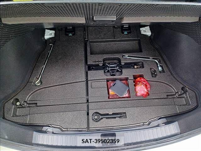 Toyota PRIUS 2016-08 372891-29