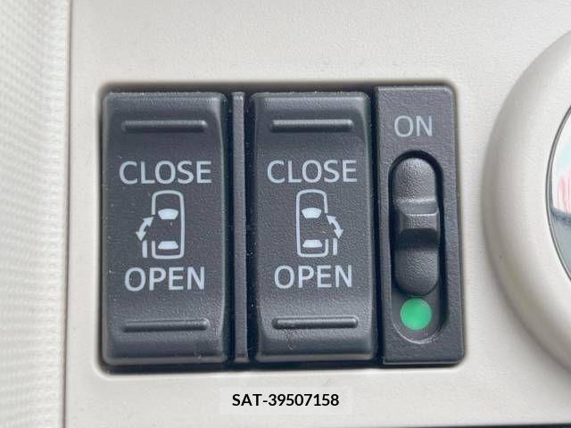 Daihatsu MOVE 2018-03 352782-4