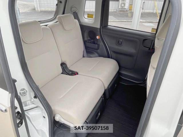 Daihatsu MOVE 2018-03 352782-10