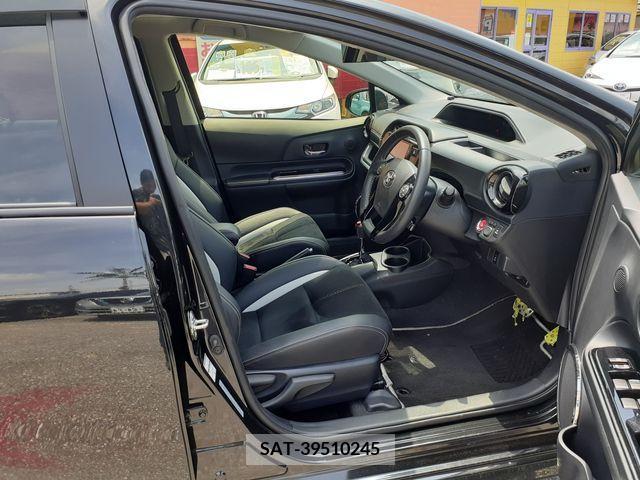 Toyota AQUA 2015-09 349636-1
