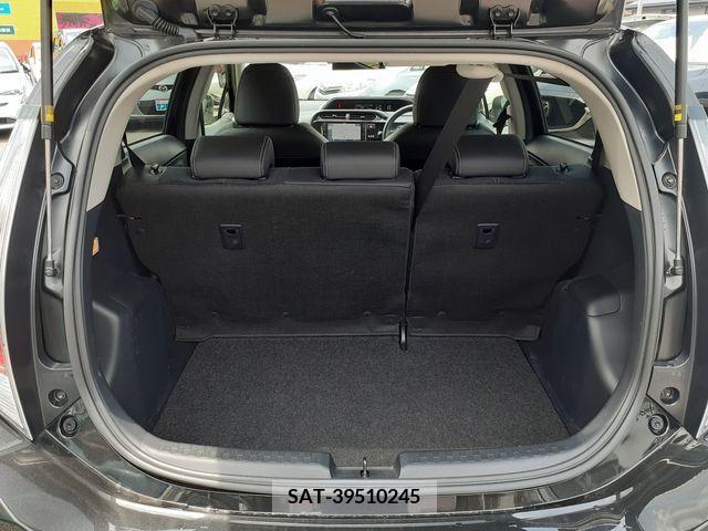 Toyota AQUA 2015-09 349636-17
