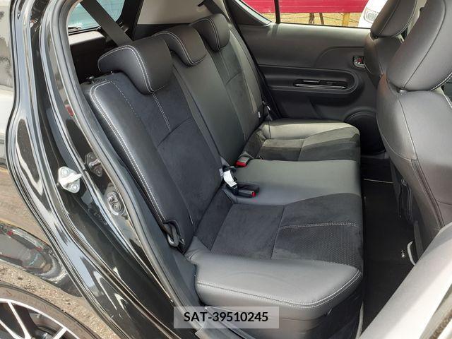 Toyota AQUA 2015-09 349636-16