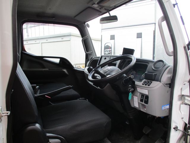 Mitsubishi CANTER 2017-09 9396-16