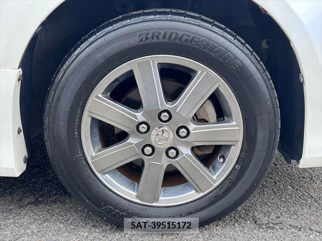 Toyota VOXY 2008-12 233157-16