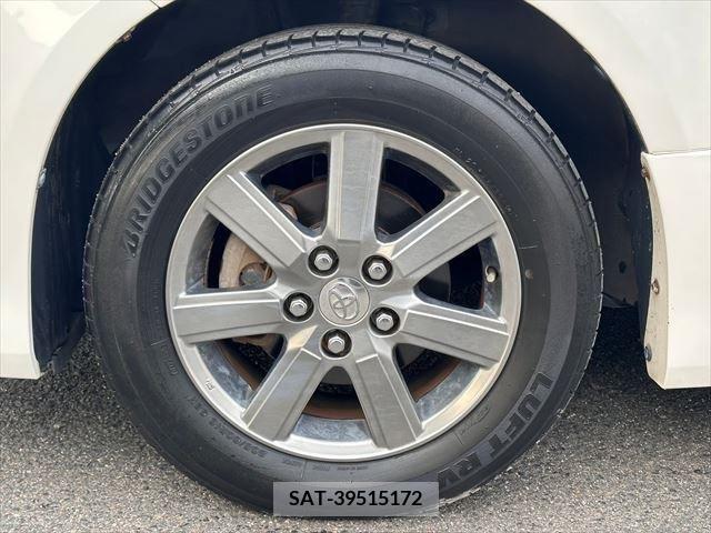 Toyota VOXY 2008-12 233157-15