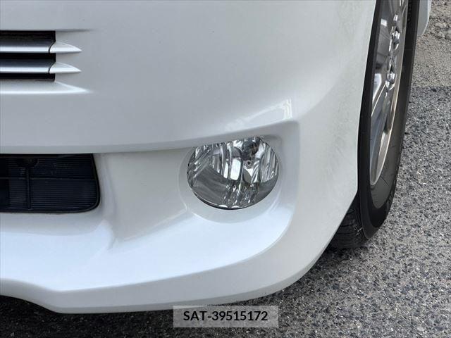 Toyota VOXY 2008-12 233157-10