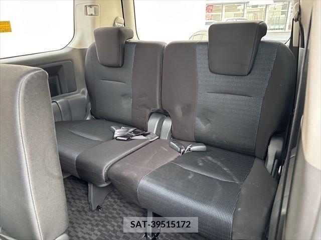 Toyota VOXY 2008-12 233157-24