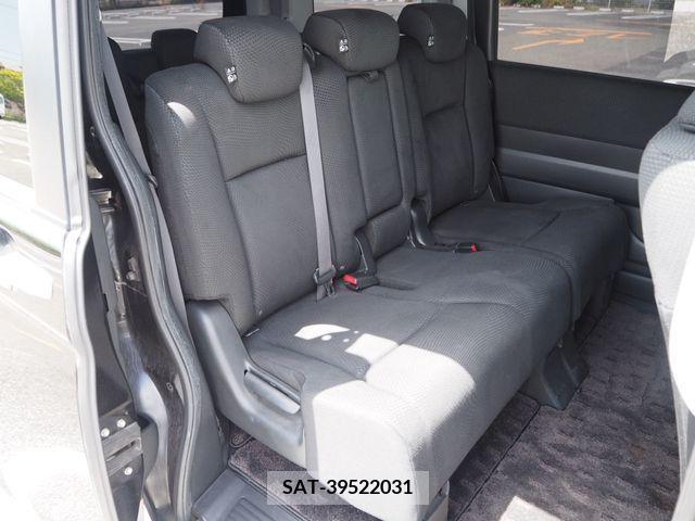 Honda STEP WGN 2012-05 368822-21