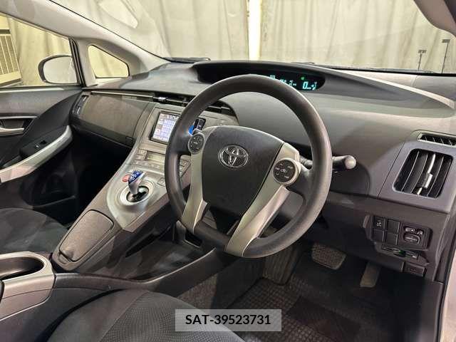 Toyota PRIUS 2012-08 281832-12