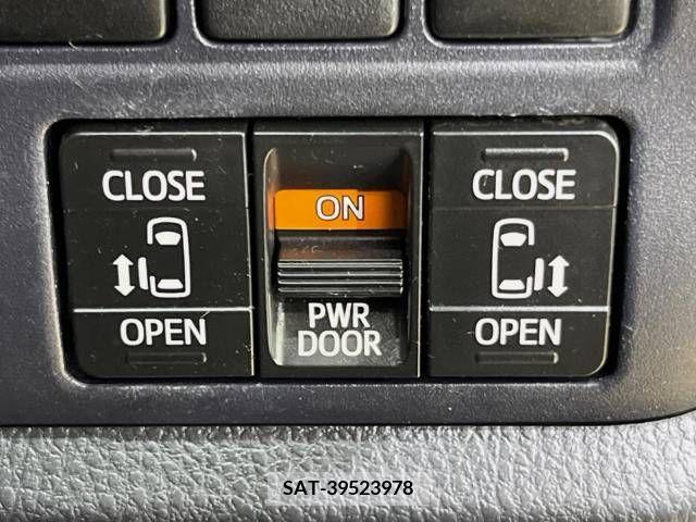 Toyota VOXY HYBRID 2014-06 246272-5