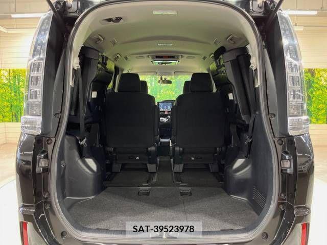 Toyota VOXY HYBRID 2014-06 246272-11