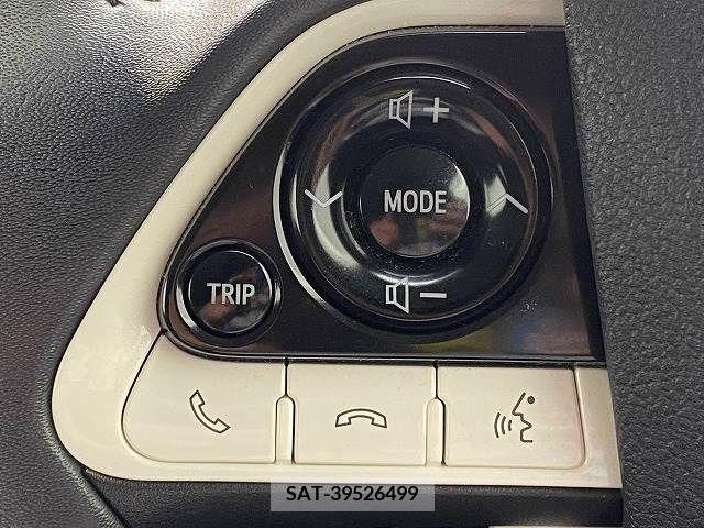Toyota PRIUS 2016-06 282952-4